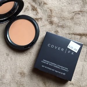 P40 COVER FX PRESSED MINERAL FOUNDATION